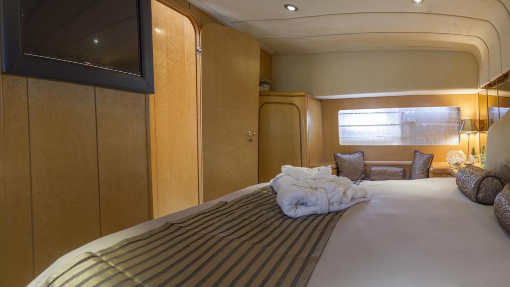 Готель Riti Yacht Kalkara Екстер'єр фото