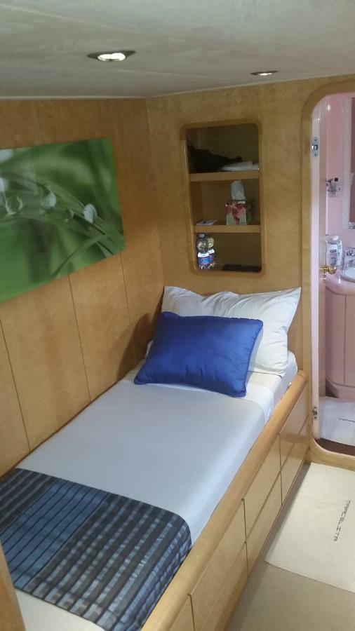 Готель Riti Yacht Kalkara Екстер'єр фото